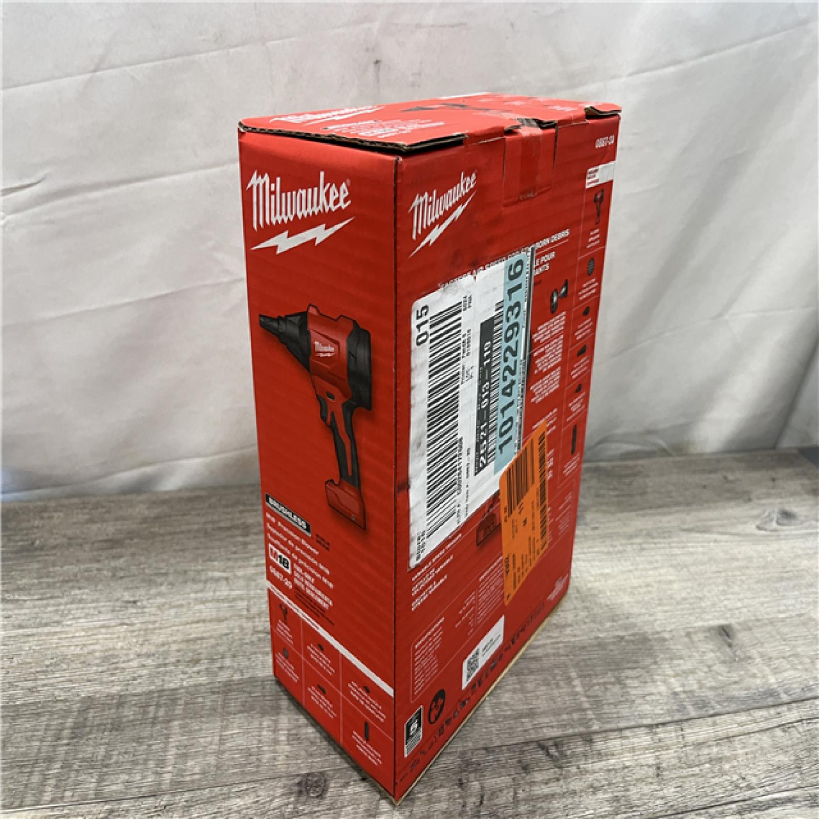 NEW - Milwaukee 18V Lithium-Ion 570 MPH Brushless Cordless Precision Blower (Tool-Only)