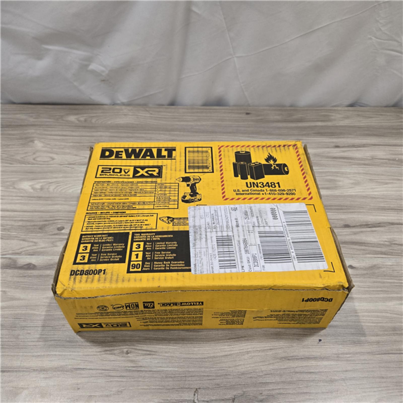 NEW! - DEWALT 20V MAX XR Cordless Drill/Driver Kit