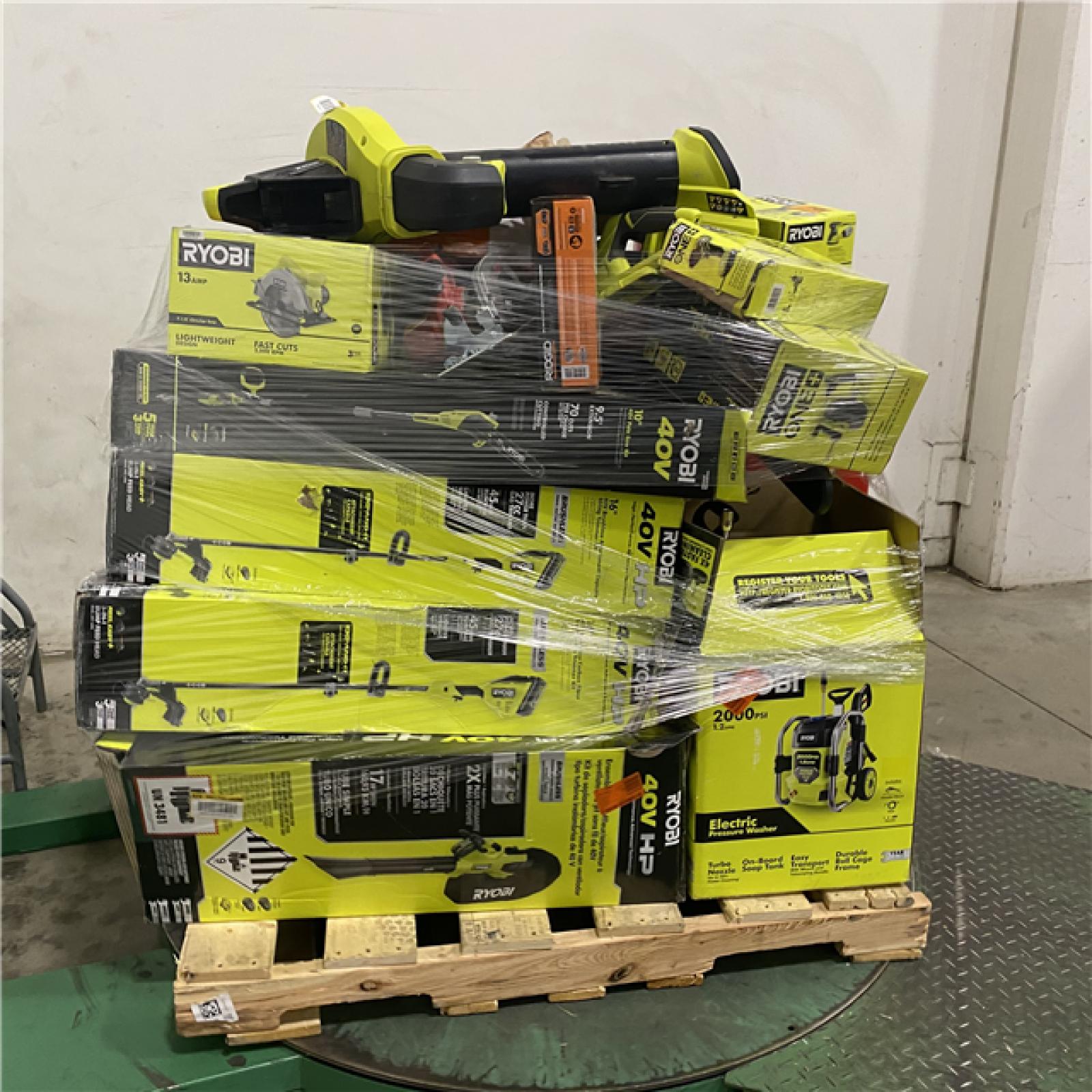 Dallas Location - As-Is Tool Pallet