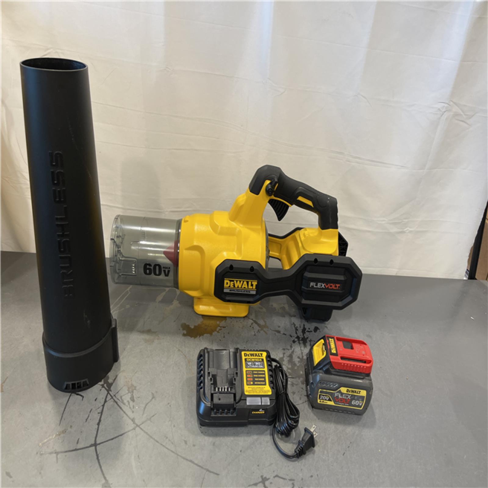 AS-IS - DeWalt FLEXVOLT 60V MAX 125 MPH 600 CFM Brushless Cordless Battery Powered Blower Kit