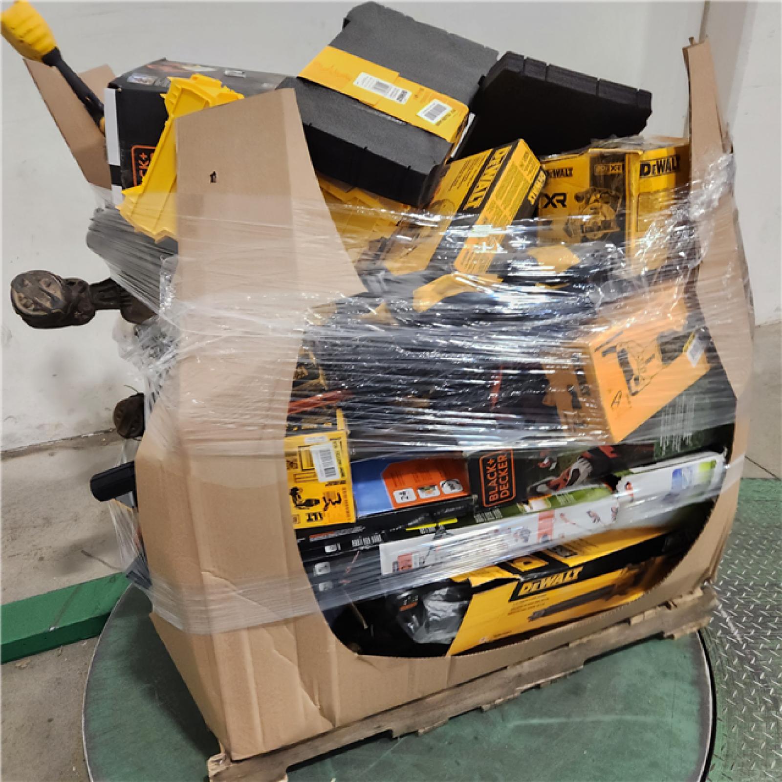 Dallas Location - As-Is DEWALT Tool Pallet