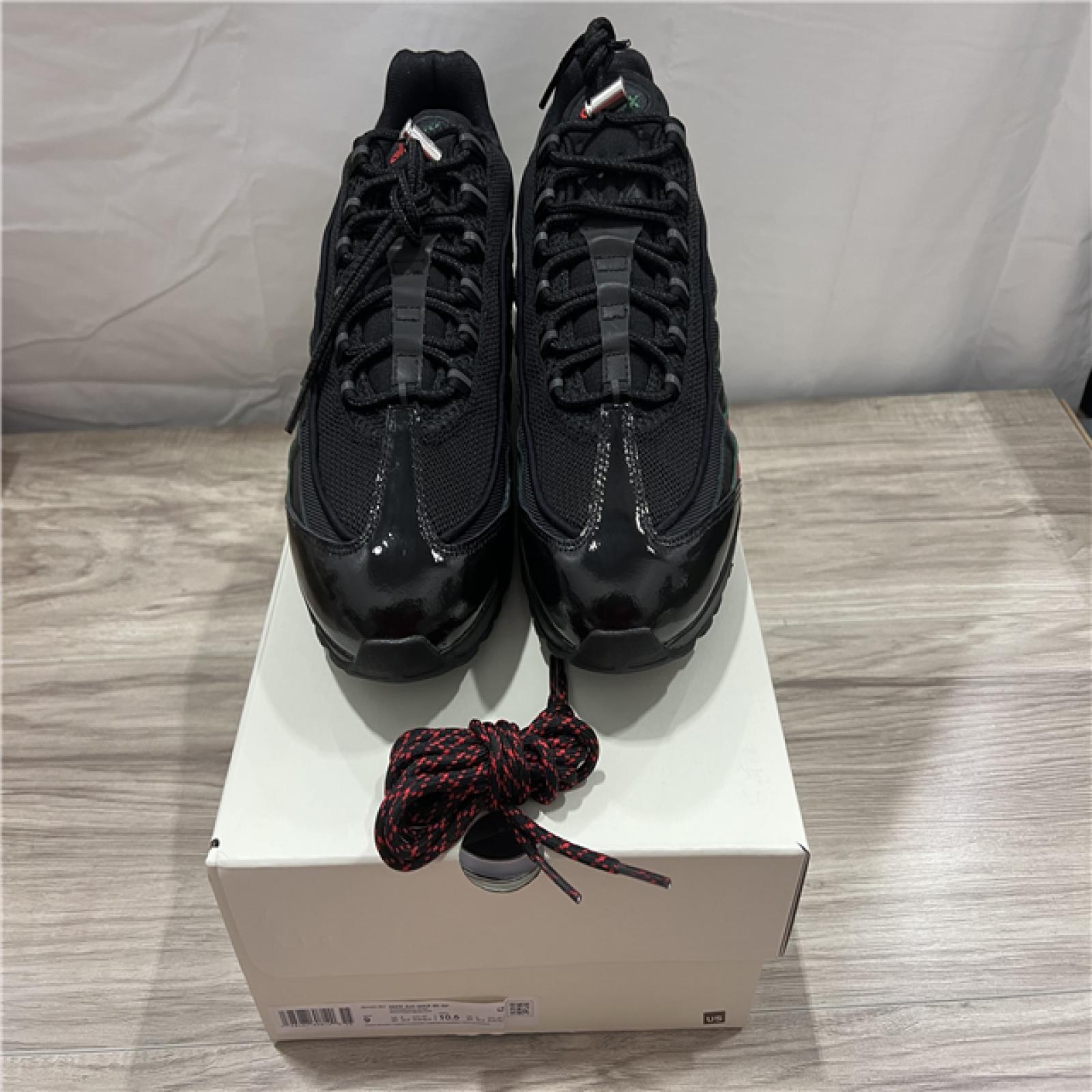 Men's Undefeated x Nike Air Max 95 - Black Metallic Silver SZ 10.5