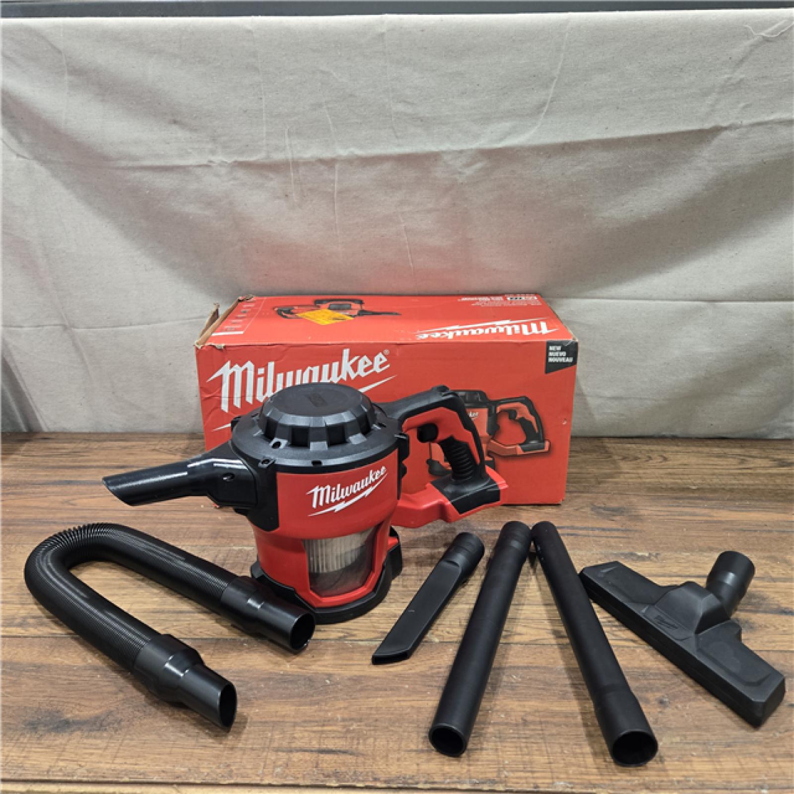 AS-IS Milwaukee M18 18-Volt Lithium-Ion Cordless Compact Vacuum (Tool-Only)