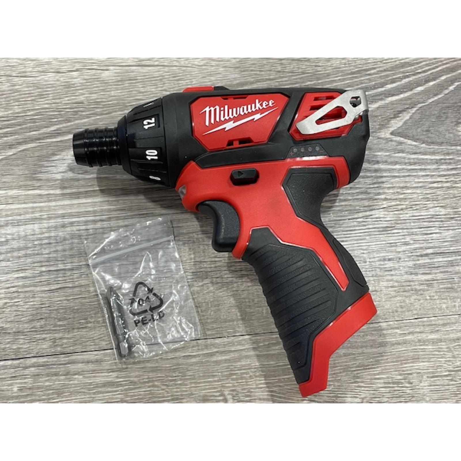 AS-IS Milwaukee 12V Lithium-Ion Cordless 1/4 in. Hex Screwdriver Kit