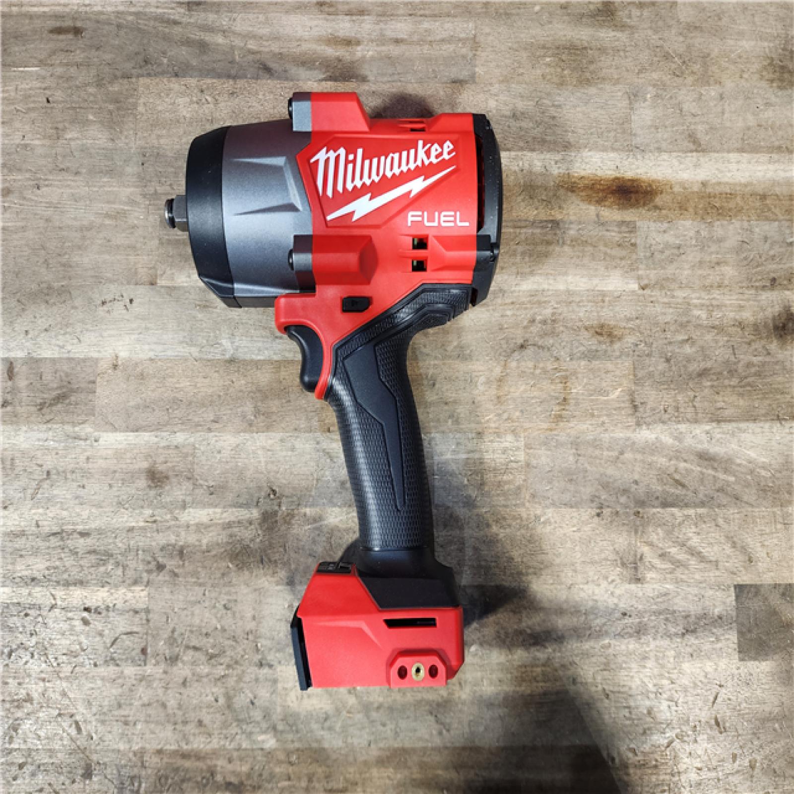 HOUSTON LOCATION - AS-IS (APPEARS LIKE NEW) Milwaukee M18 FUEL 18V Lithium-Ion Brushless Cordless 1/2 in. Impact Wrench with Friction Ring (Tool-Only)