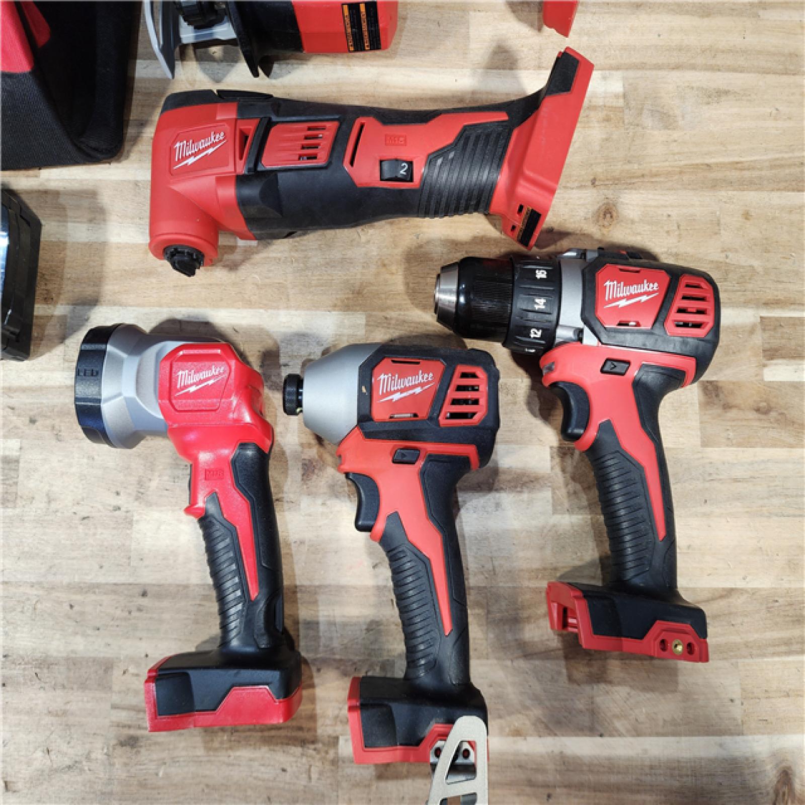 HOUSTON LOCATION - AS-IS Milwaukee 5 Tool Combo Kit W/ (2) Battery & Charger