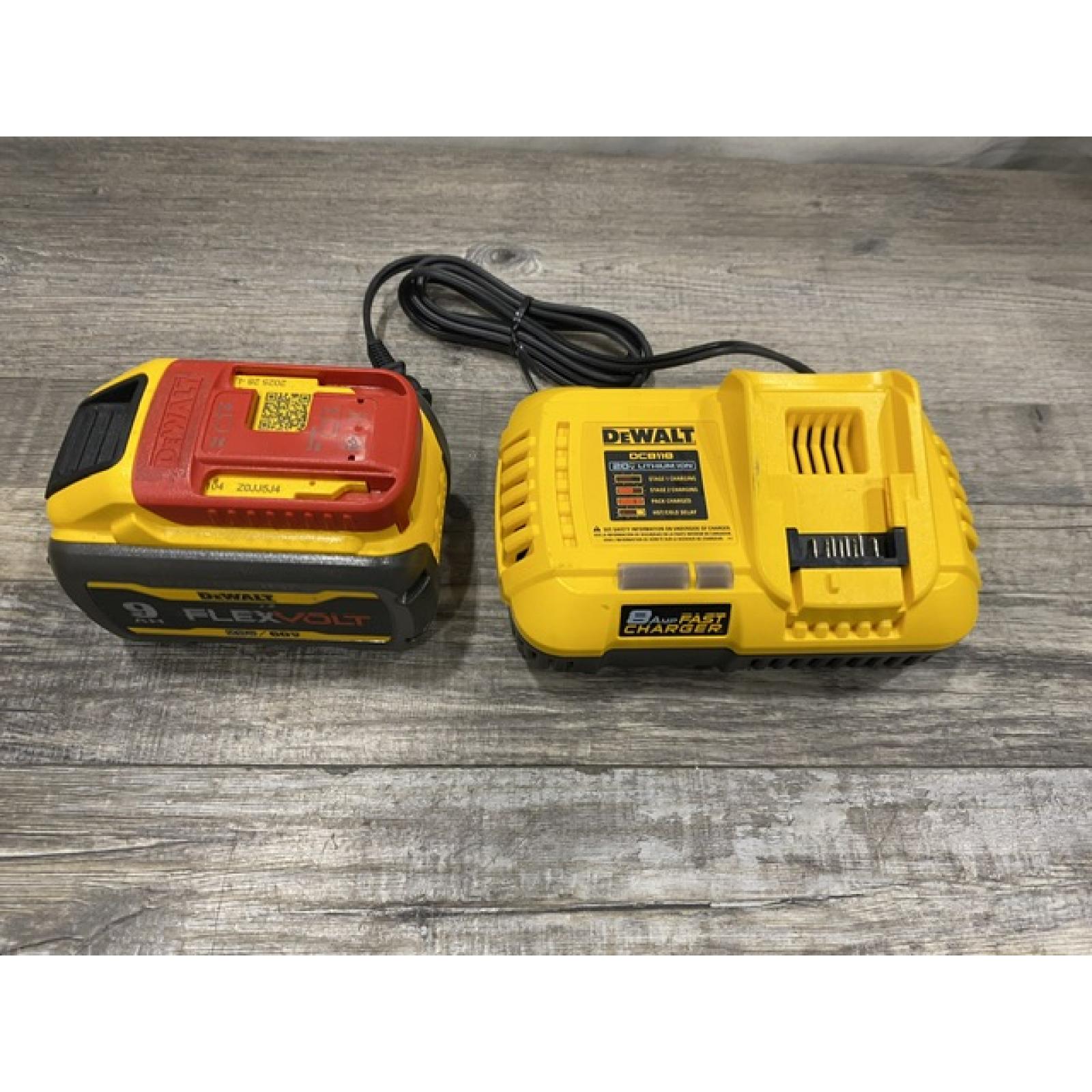 AS-IS DEWALT 20V/60V MAX FLEXVOLT Lithium-Ion 9.0Ah Battery and Charger Starter Kit