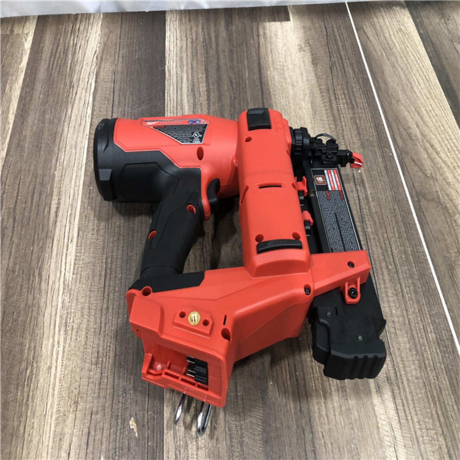 AS-IS Milwaukee FUEL GEN II 18-Volt 18-Gauge Lithium-Ion Brushless Cordless Brad Nailer Kit