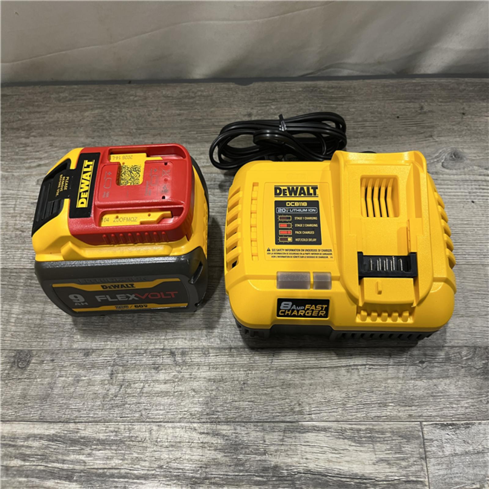 AS-IS DEWALT 20V/60V MAX FLEXVOLT Lithium-Ion 9.0Ah Battery and Charger Starter Kit