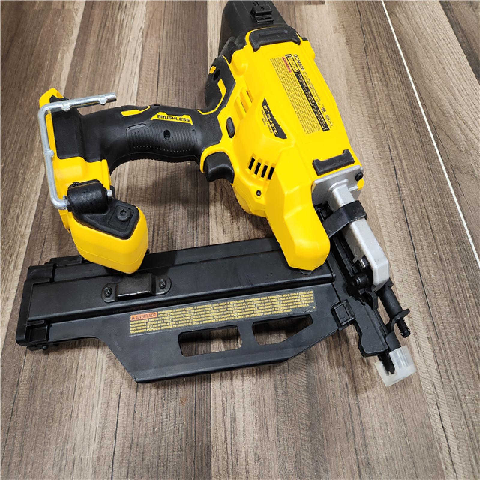 AS-IS DEWALT 20-Volt 21Â° Cordless Framing Nailer Kit with 5.0 Ah Lithium-Ion Battery and Charger