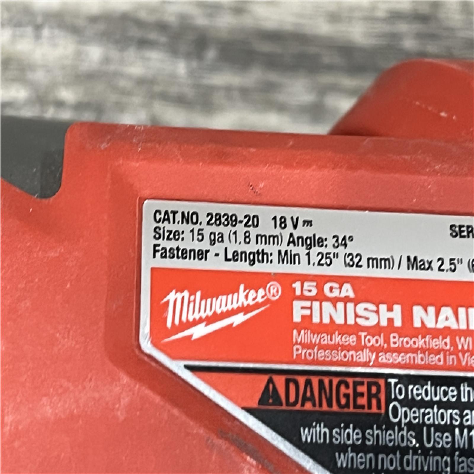 AS-IS Milwaukee FUEL 18-Volt Lithium-Ion Brushless Cordless Gen II 15-Gauge Angled Finish Nailer (Tool-Only)