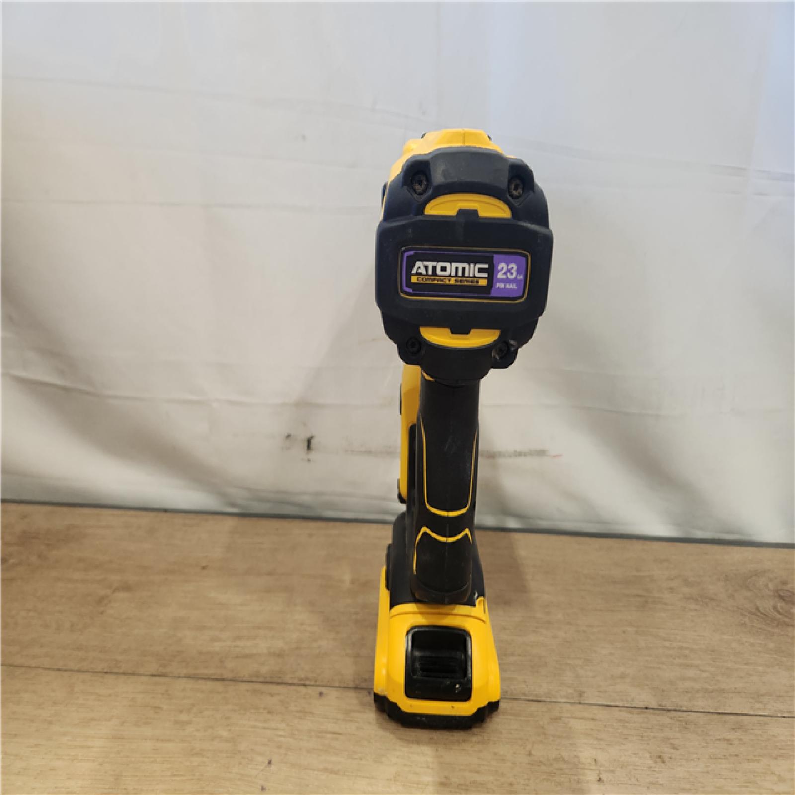 AS-IS- DEWALT ATOMIC 20V MAX Lithium Ion Cordless 23 Gauge Pin Nailer Kit