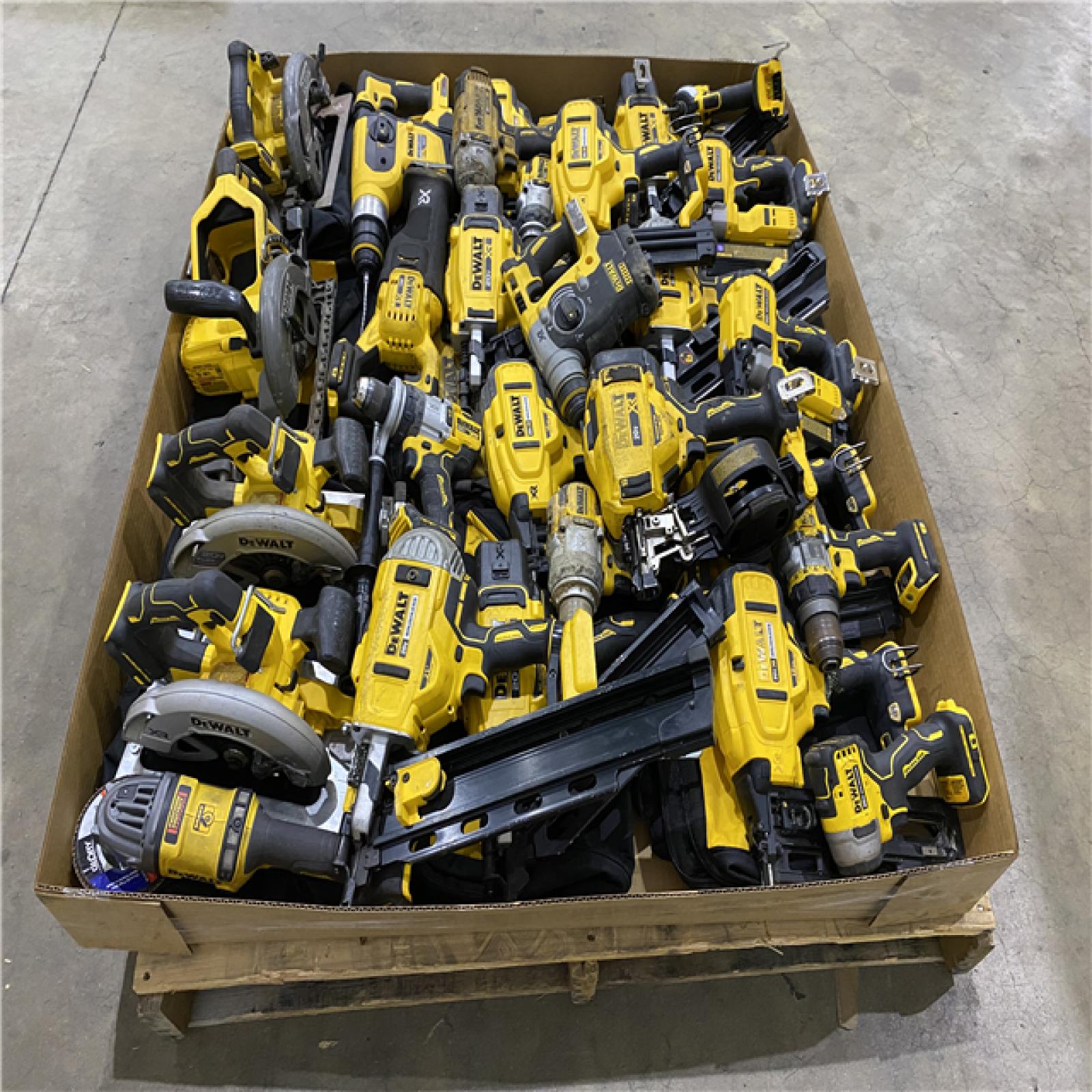 Houston Location AS IS - Tool Pallet