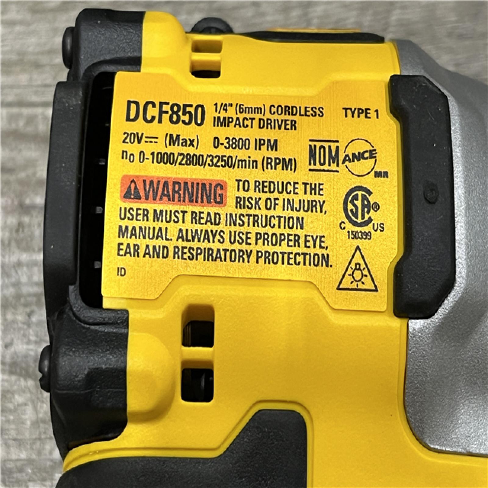 AS-IS DEWALT ATOMIC 20V MAX Lithium-Ion Cordless 1/4 in. Brushless Impact Driver Kit