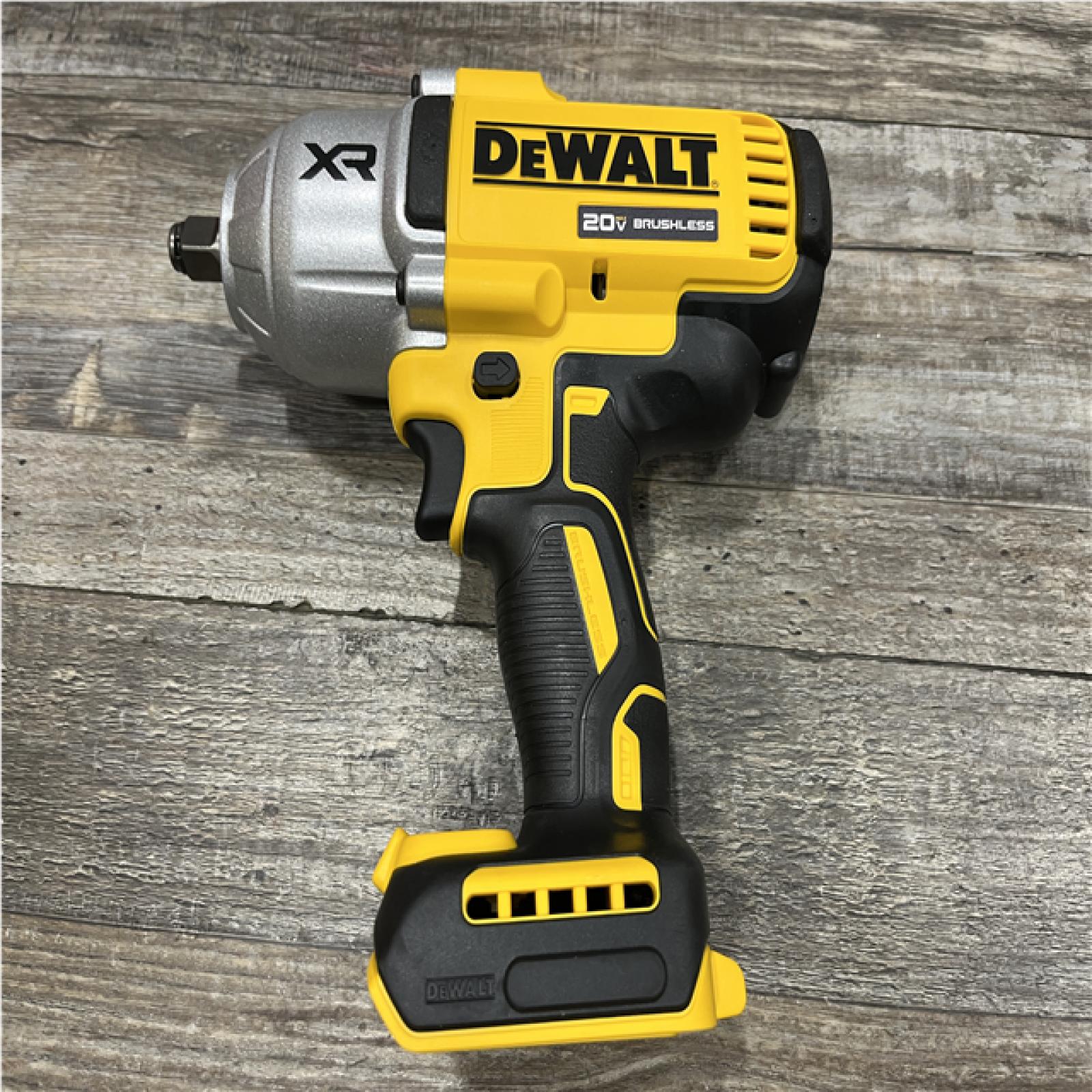 AS-IS DEWALT 20V MAX Lithium-Ion Cordless 1/2 in. Impact Wrench Kit