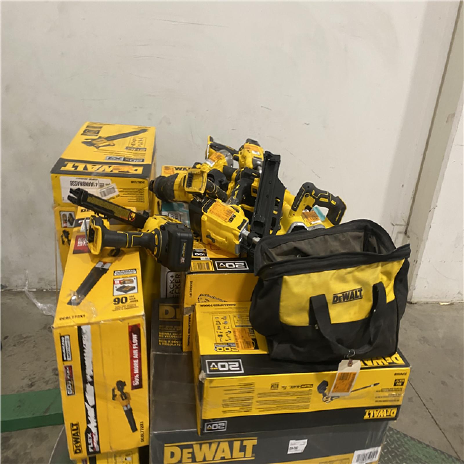 Dallas Location - As-Is DEWALT Tool Pallet