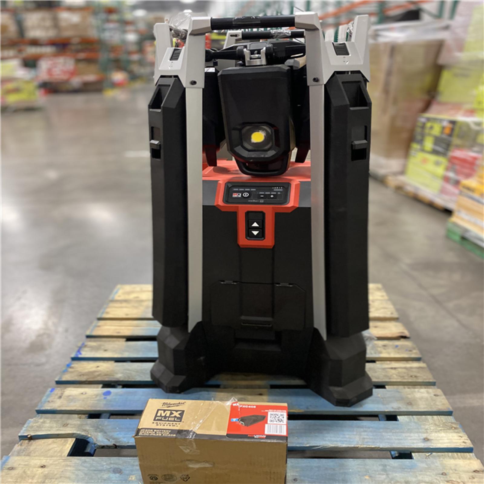 DALLAS LOCATION- Milwaukee MX FUEL ROCKET Tower Light WITH BATTERY