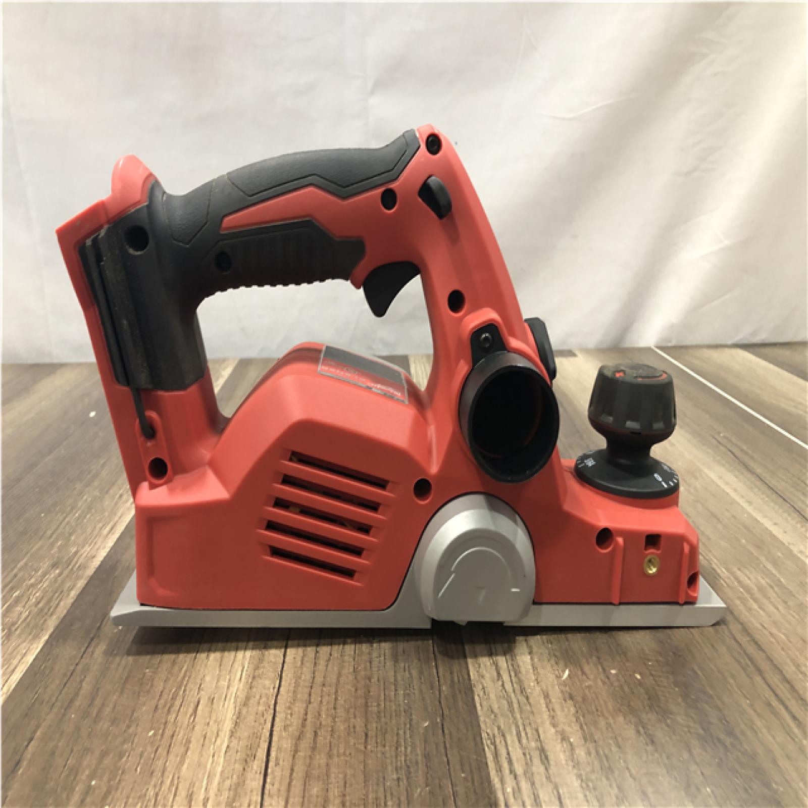 AS-IS - Milwaukee 18V Lithium-Ion Cordless 3-1/4 in. Planer (Tool-Only)