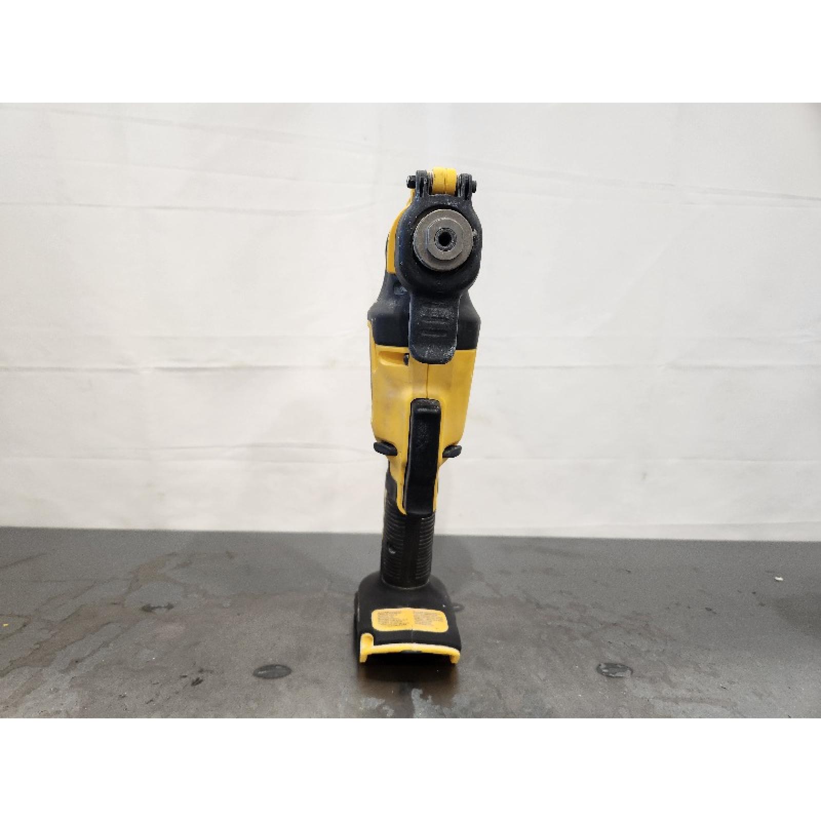 AS-IS- DEWALT ATOMIC 20V MAX Cordless Brushless Oscillating Multi Tool (Tool Only)