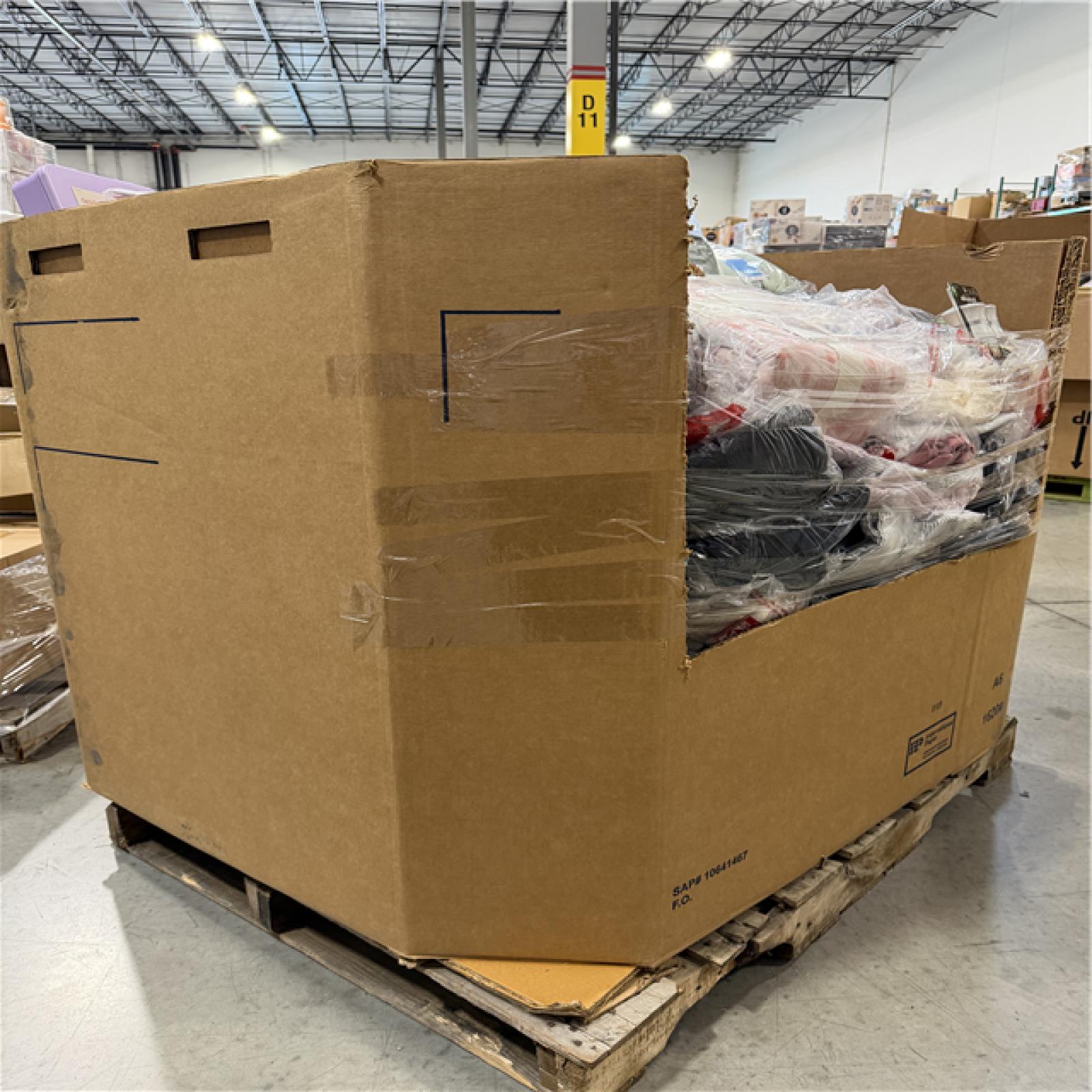 DALLAS LOCATION- NEW!- BULLSEYE MIXED PALLET