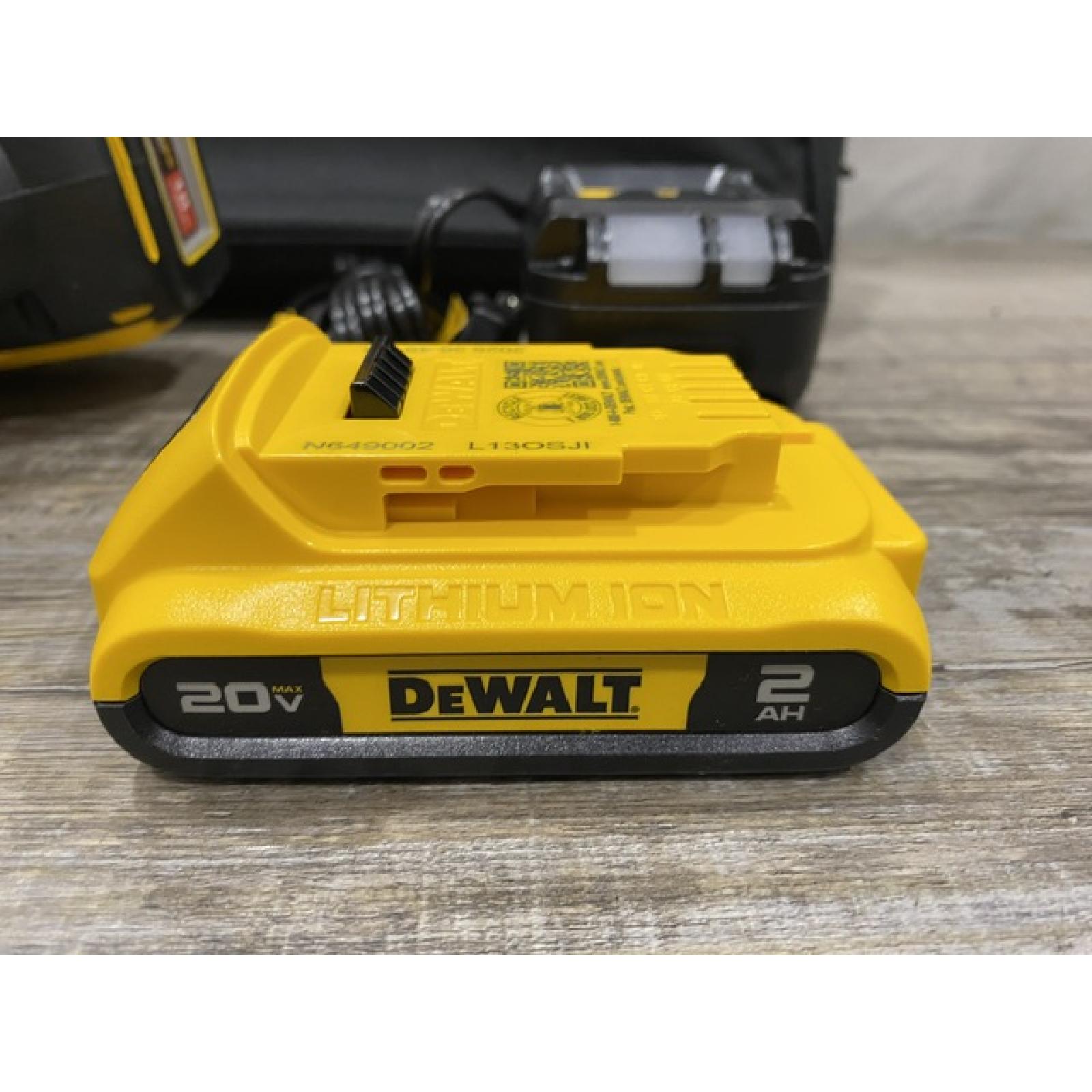 AS-IS DEWALT 20V MAX XR Lithium-Ion Cordless 18-Gauge Narrow Crown Stapler Kit
