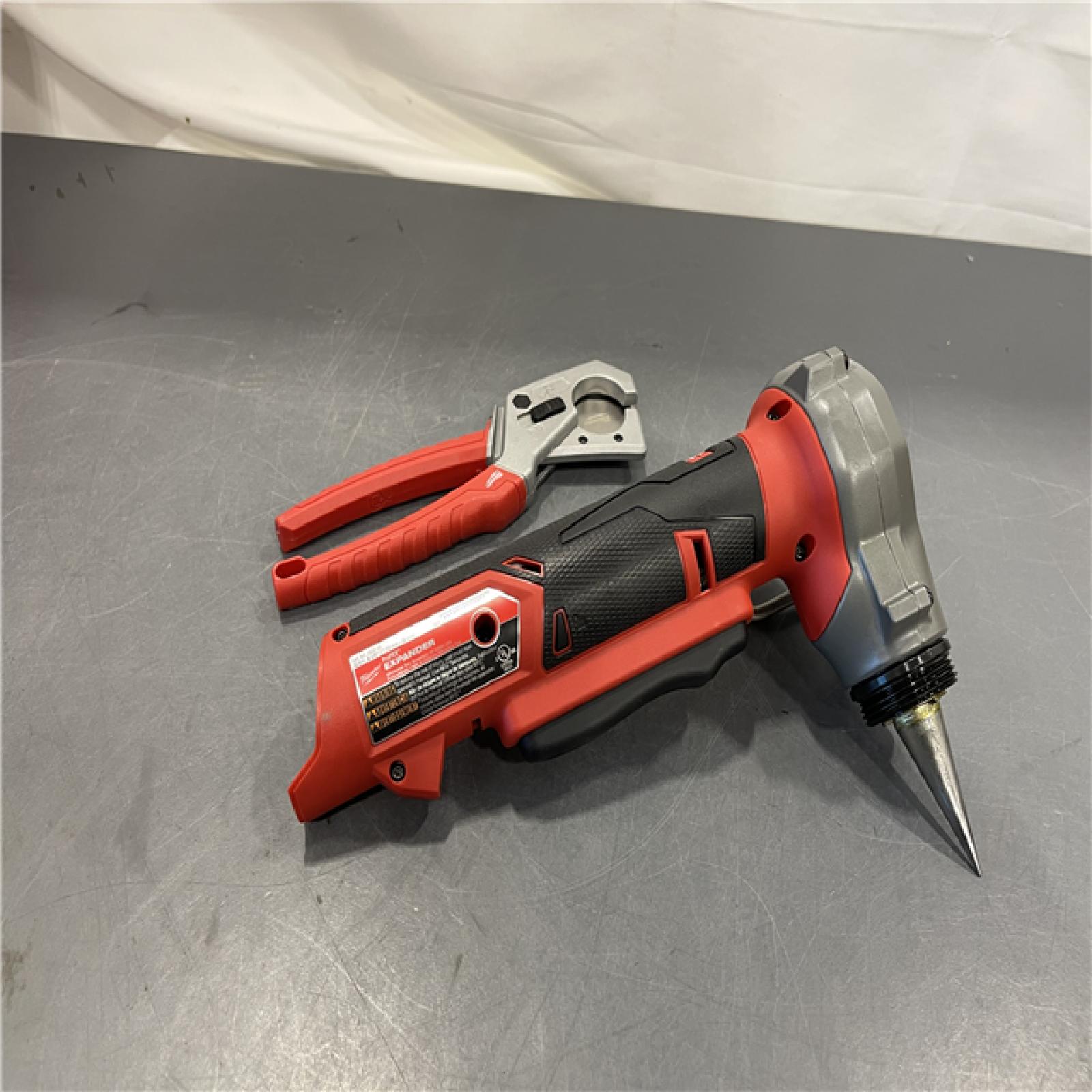 AS-IS - MILWAUKEE M12 FUEL ProPEX Expander Tool with 1/2 in. - 1 in. RAPID SEAL ProPEX Expander Heads