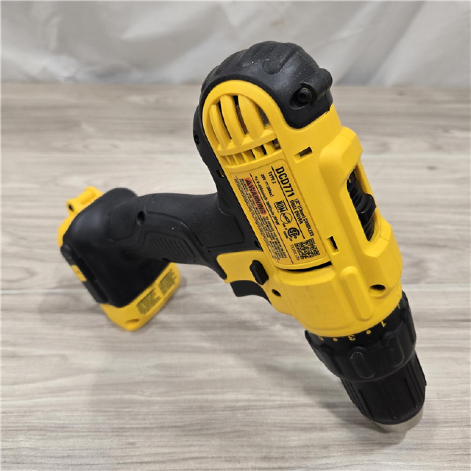 GOOD! - DeWALT 20V MAX Cordless Drill Driver/Impact Driver Combo Kit