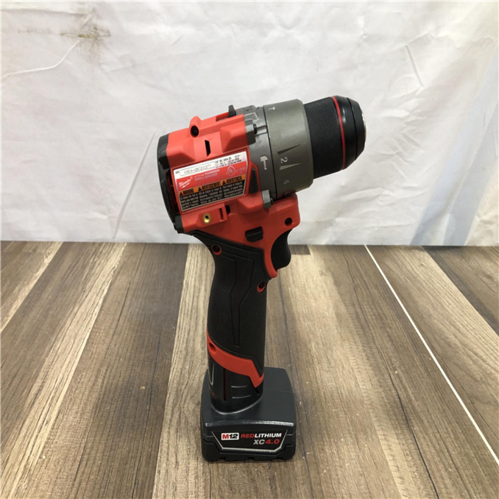 AS-IS Milwaukee FUEL 12V Lithium-Ion Brushless Cordless 1/2 in. Hammer Drill Kit