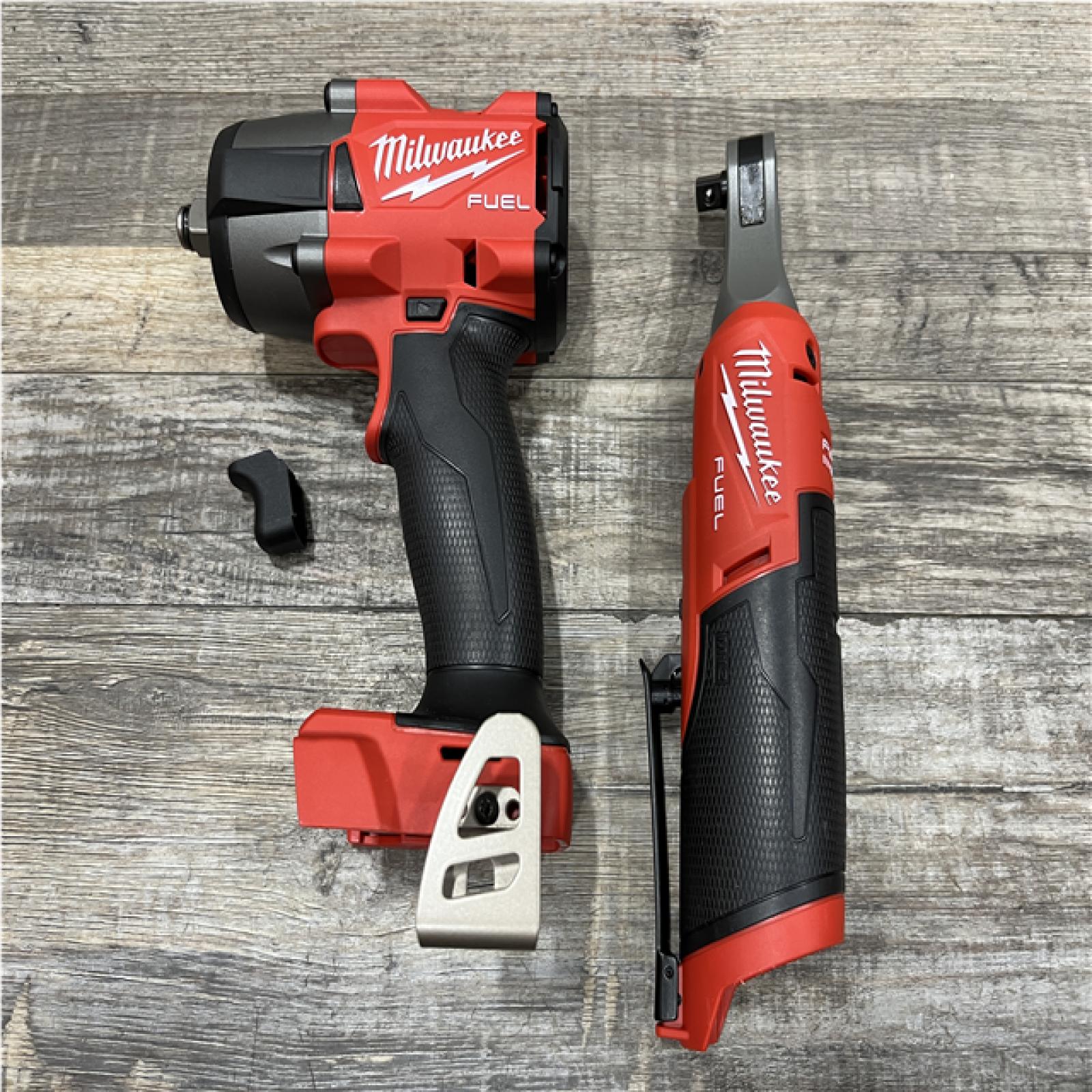 AS-IS Milwaukee FUEL 18V Cordless Mid Torque 1/2 in. Impact Wrench w/ 12 FUEL 3/8 in. Ratchet Combo Kit