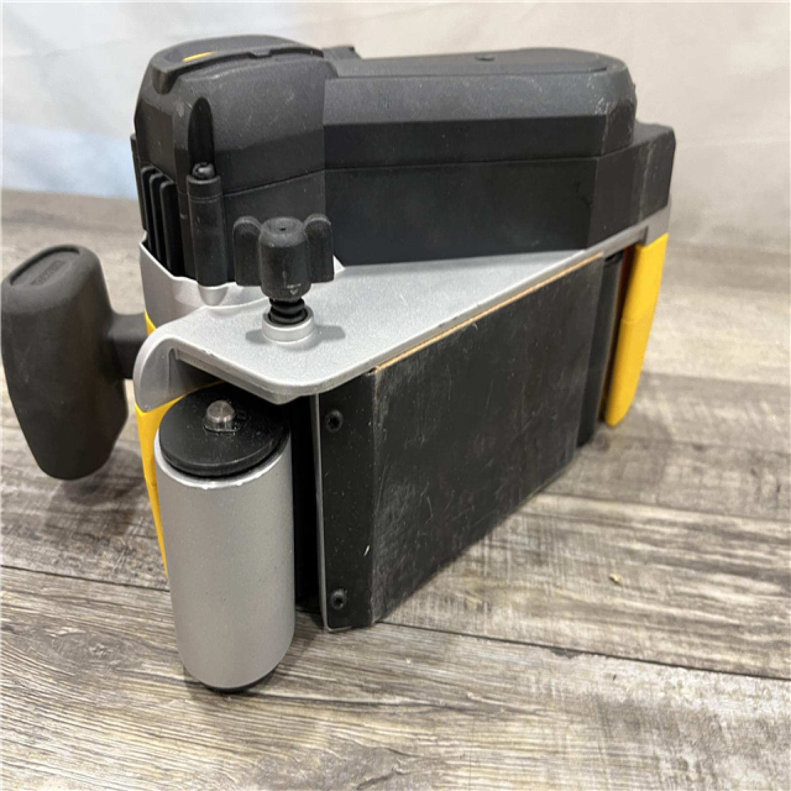 AS-IS DEWALT 20V MAX* XR Brushless Cordless Belt Sander (Tool-Only)