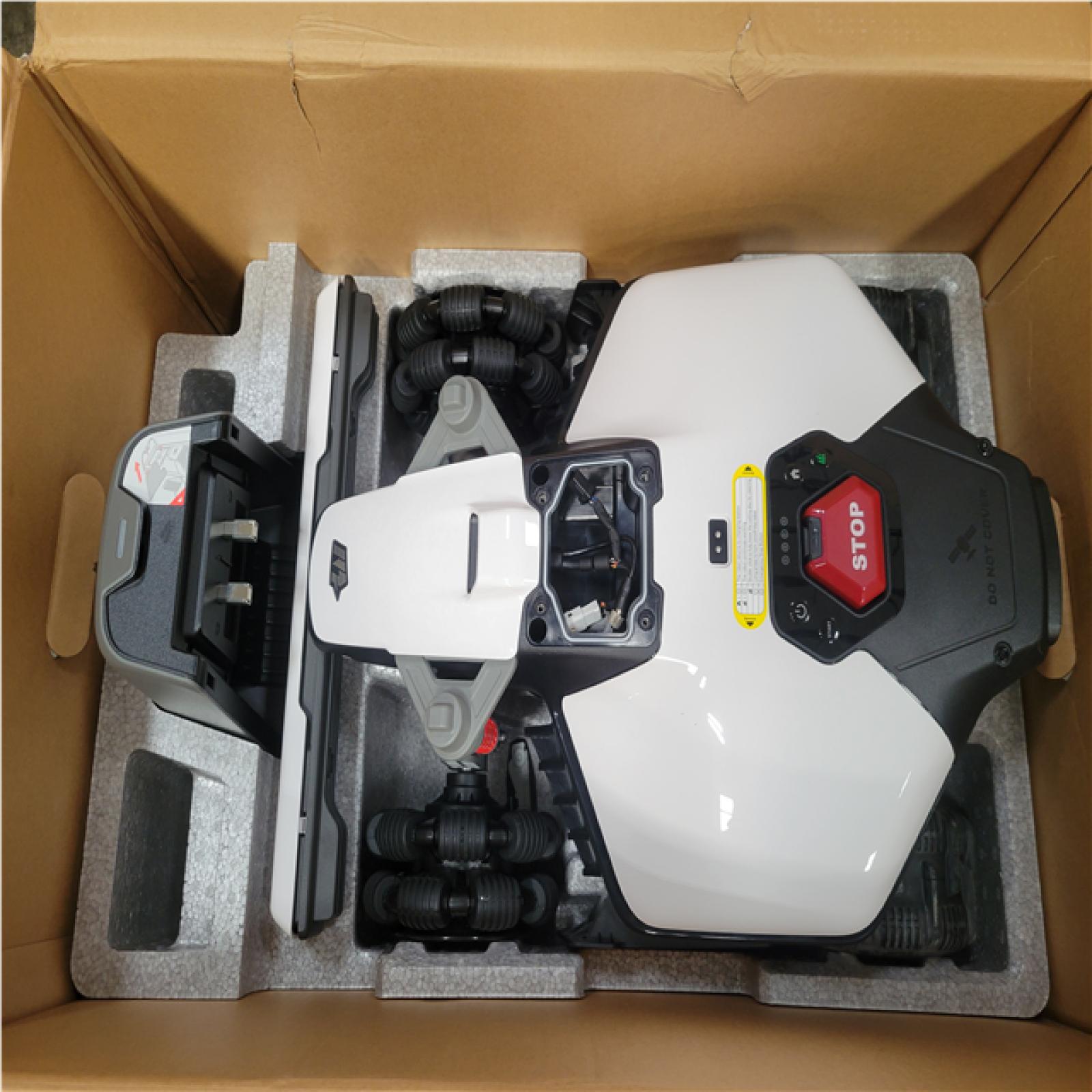 CALIFORNIA AS-IS MAMMOTION LUBA MINI AWD ROBOT LAWN MOWER