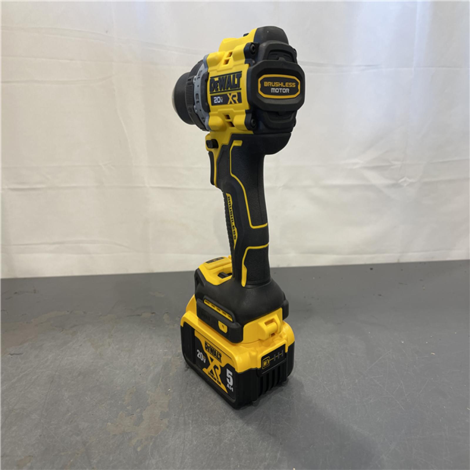 AS-IS - DEWALT 20V MAX XR Brushless Cordless 1/2 Drill/Driver Kit