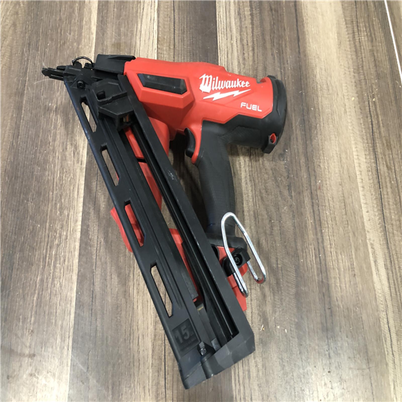 AS-IS Milwaukee FUEL 18-Volt Lithium-Ion Brushless Cordless Gen II 15-Gauge Angled Finish Nailer (Tool-Only)
