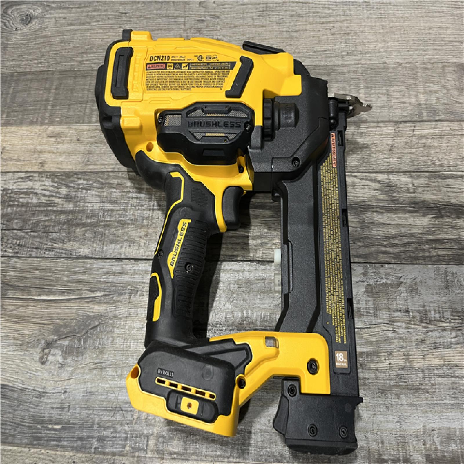 AS-IS DEWALT 20V MAX XR 18 Gauge Cordless Brad Nailer (Tool Only)