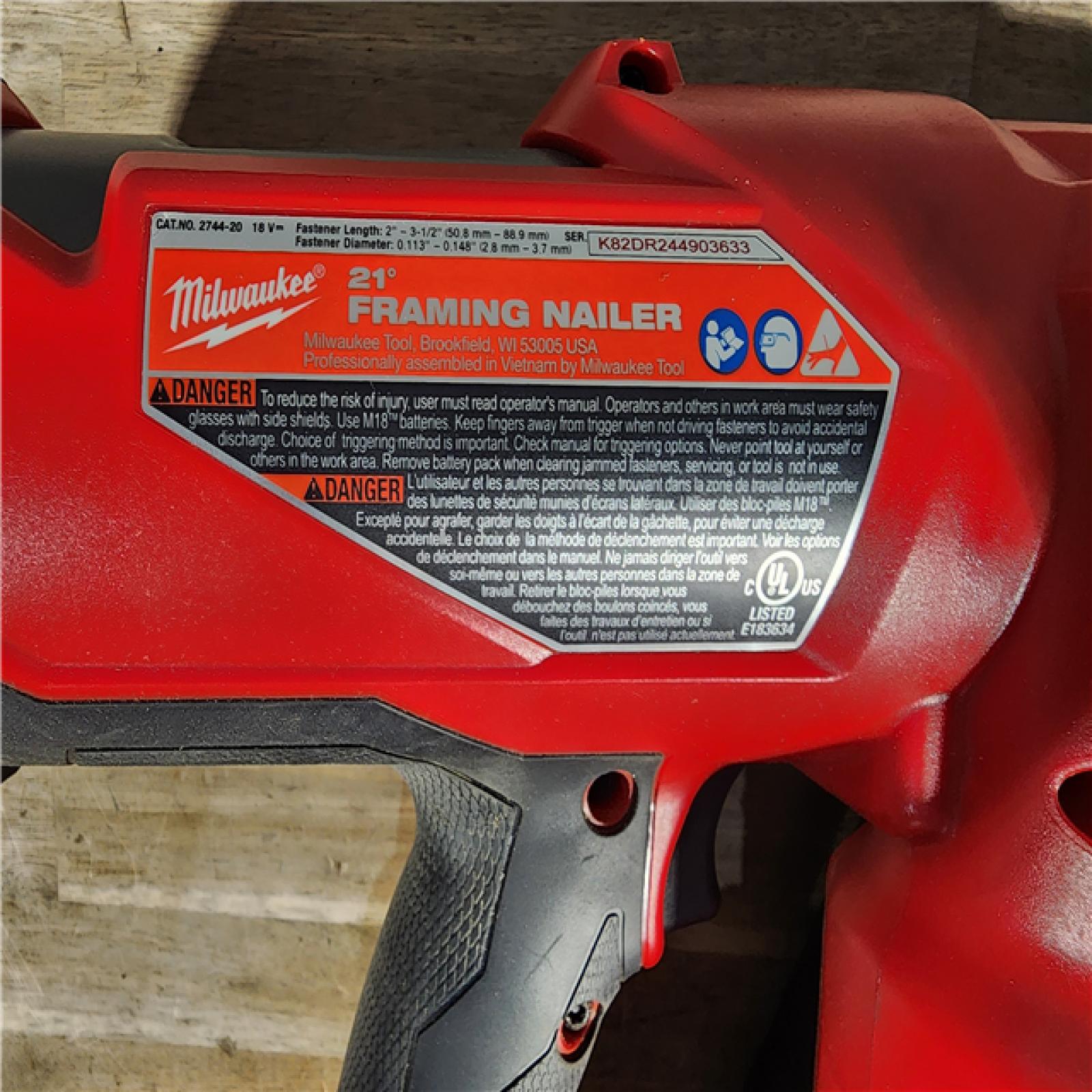 HOUSTON LOCATION - AS-IS Milwaukee 2744-20 M18 FUEL 3-1/2 in. 18-Volt 21-Degree Lithium-Ion Brushless Cordless Framing Nailer (Tool-Only)