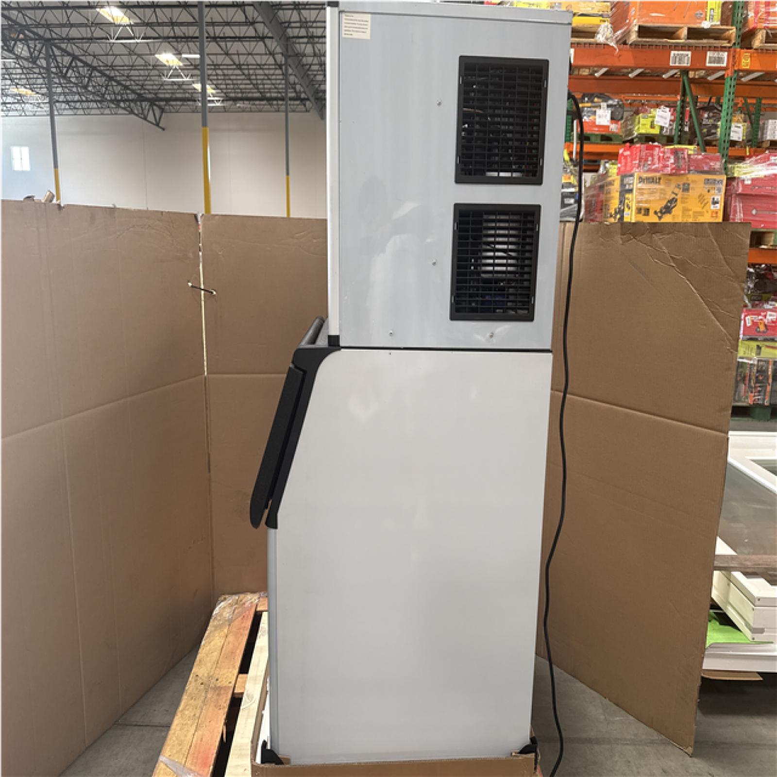 CALIFORNIA AS IS COMMERCIAL ICE MAKER PN800F