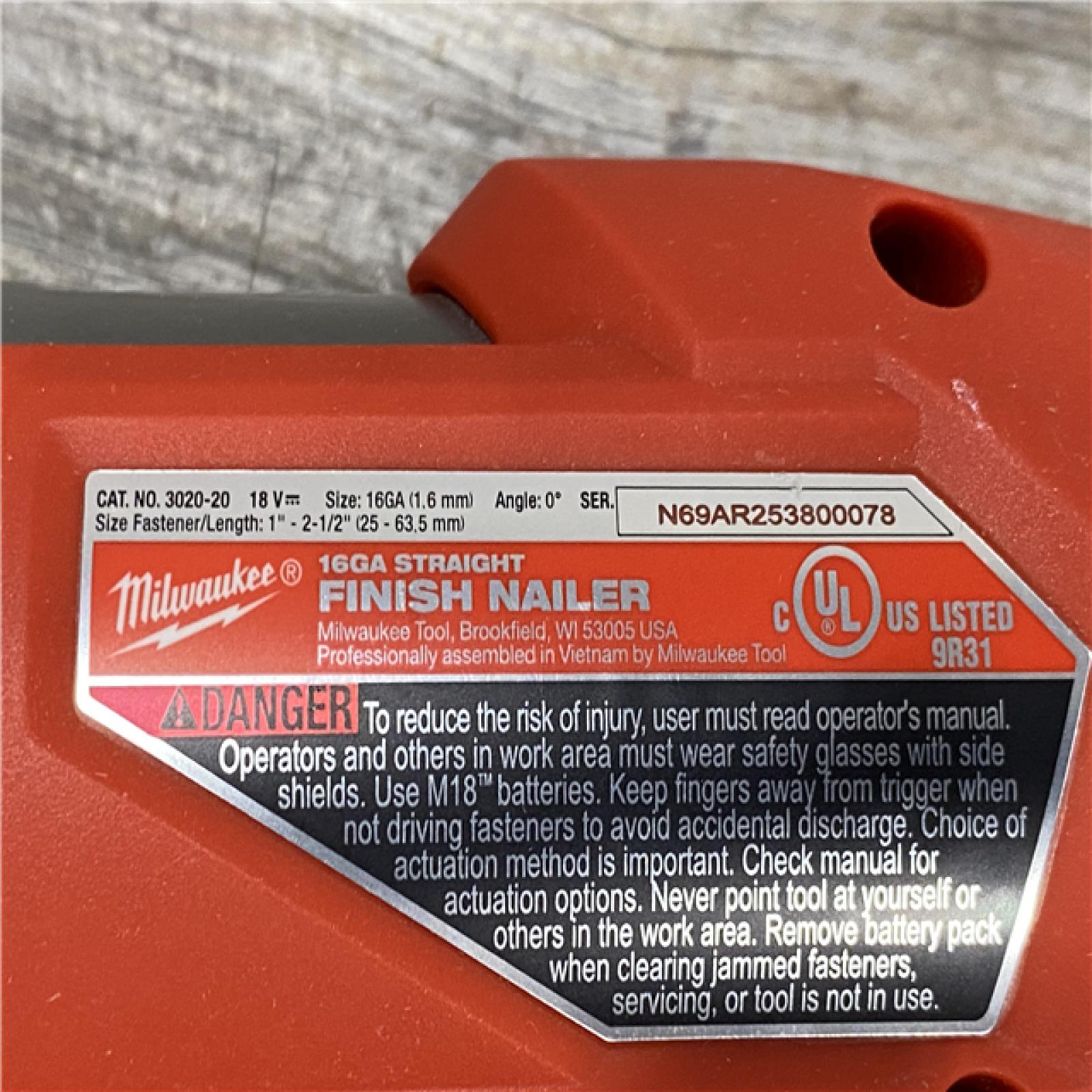 AS-IS Milwaukee FUEL 18-Volt Lithium-Ion Brushless Cordless Gen ll 16-Gauge Straight Finish Nailer (Tool Only)