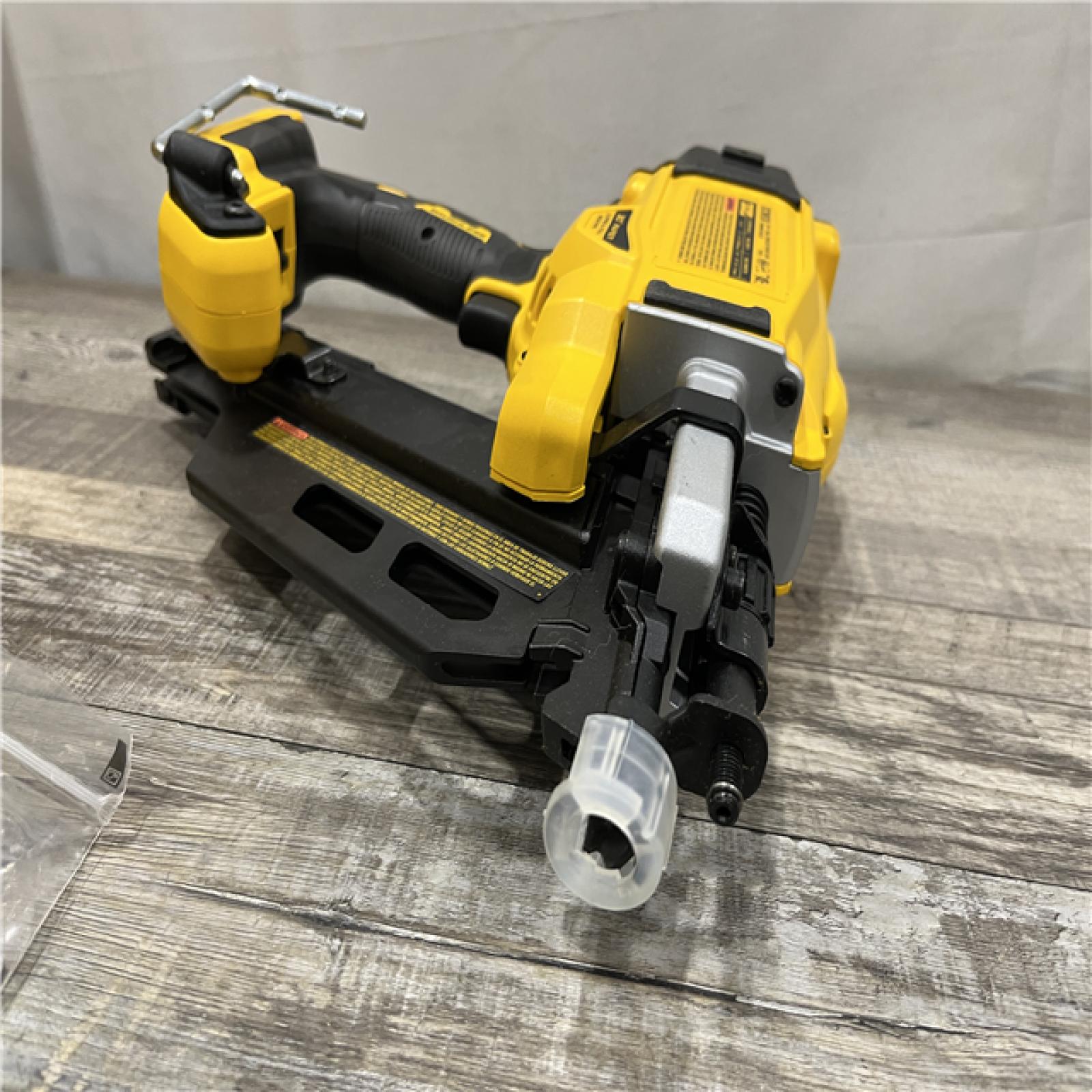 AS-IS DEWALT 20V 30 Degree Cordless Framing Nailer (Tool-Only)
