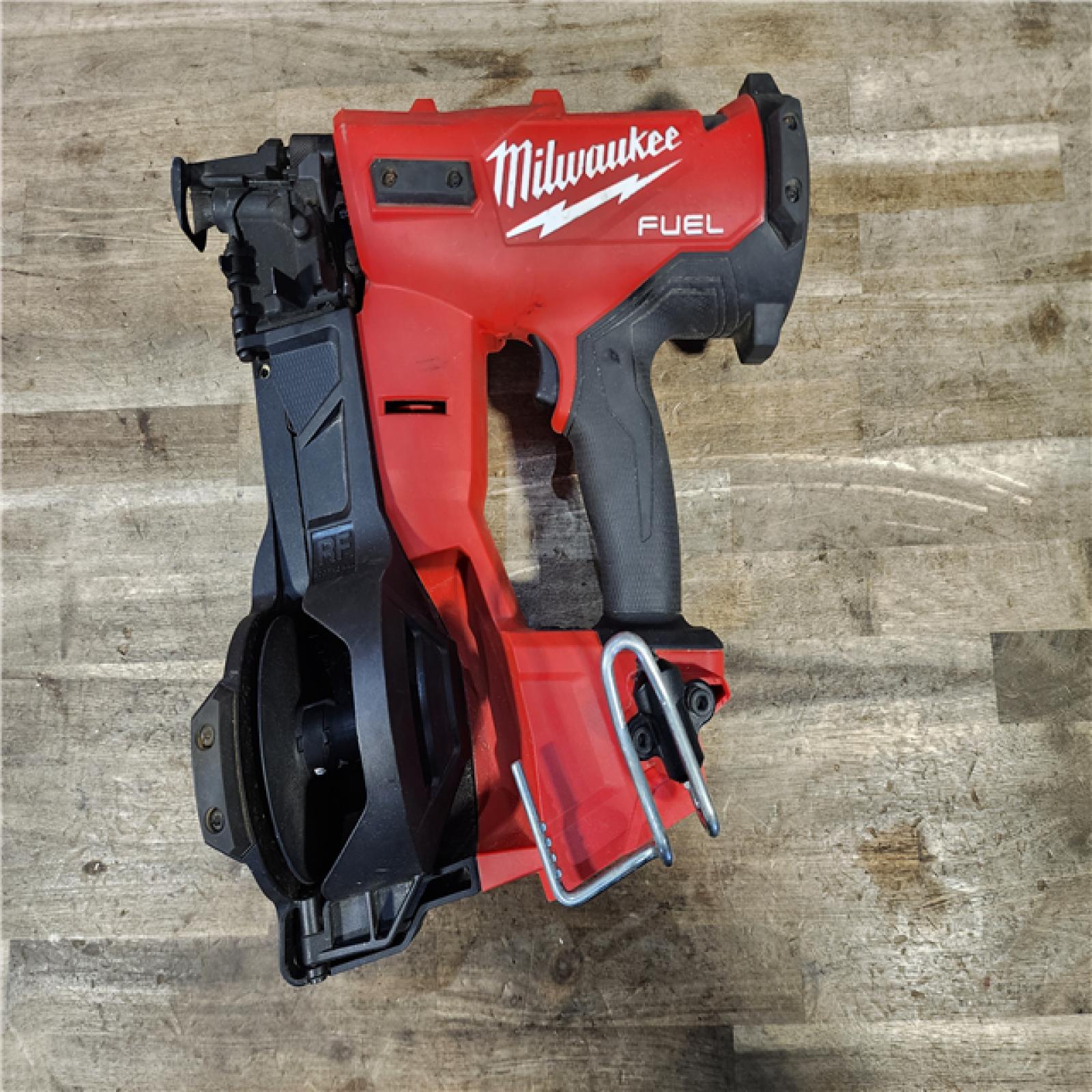 HOUSTON LOCATION - AS-IS Milwaukee M18 FUEL 18-Volt Lithium-Ion Brushless Cordless Coil Roofing Nailer (Tool Only)