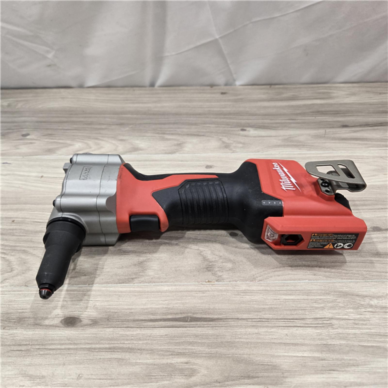 AS-IS Milwaukee M12 12V Cordless Rivet Tool (Tool-Only)