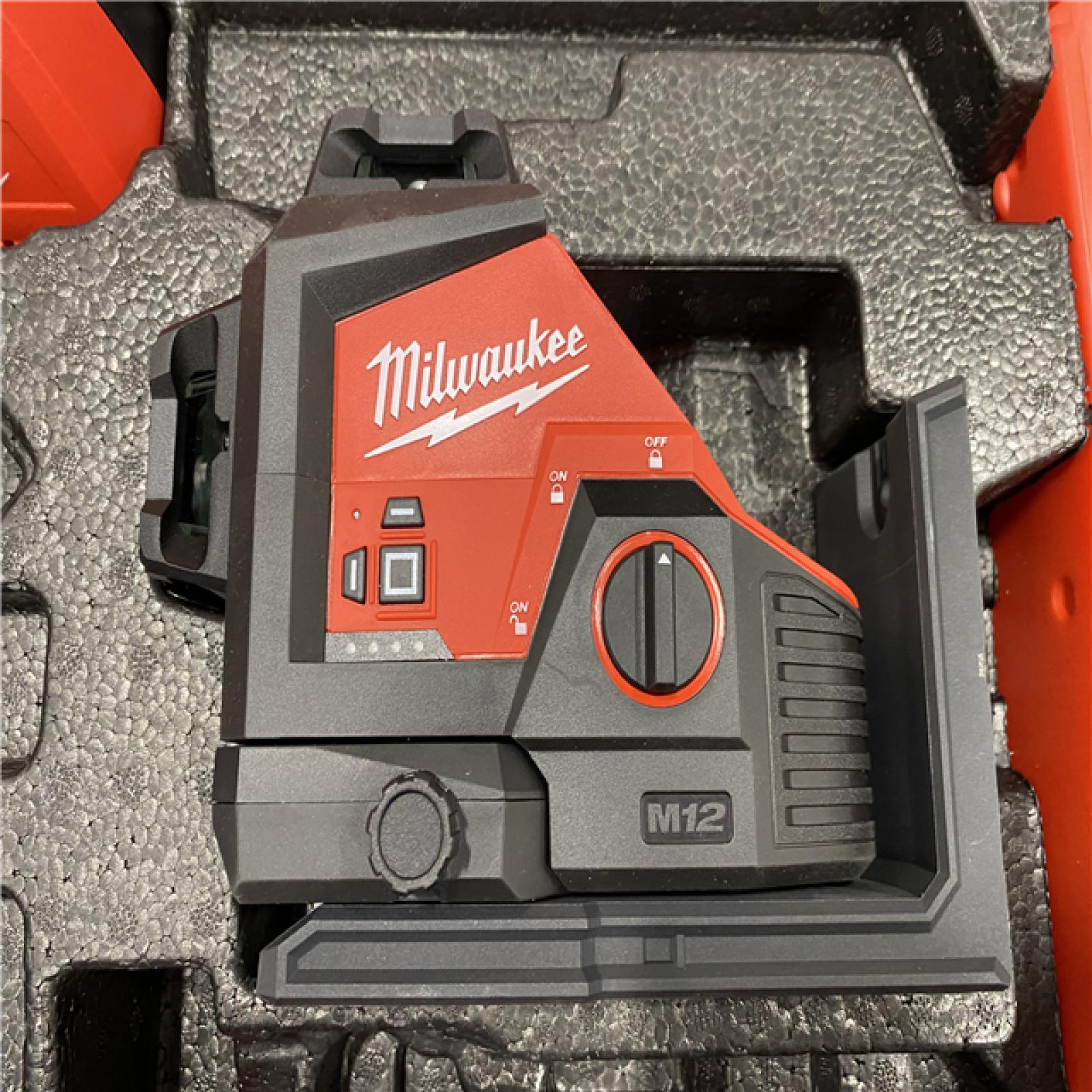 AS-IS Milwaukee 12-Volt Lithium-Ion Cordless Green 250 ft. 3-Plane Laser Level Kit