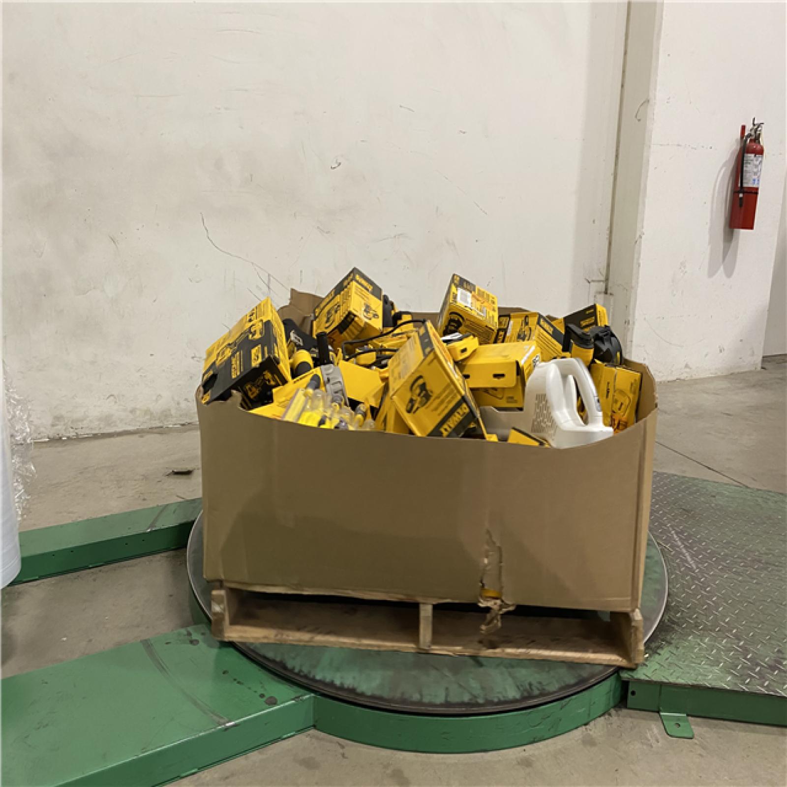 Dallas Location - As-Is DEWALT Tool Pallet