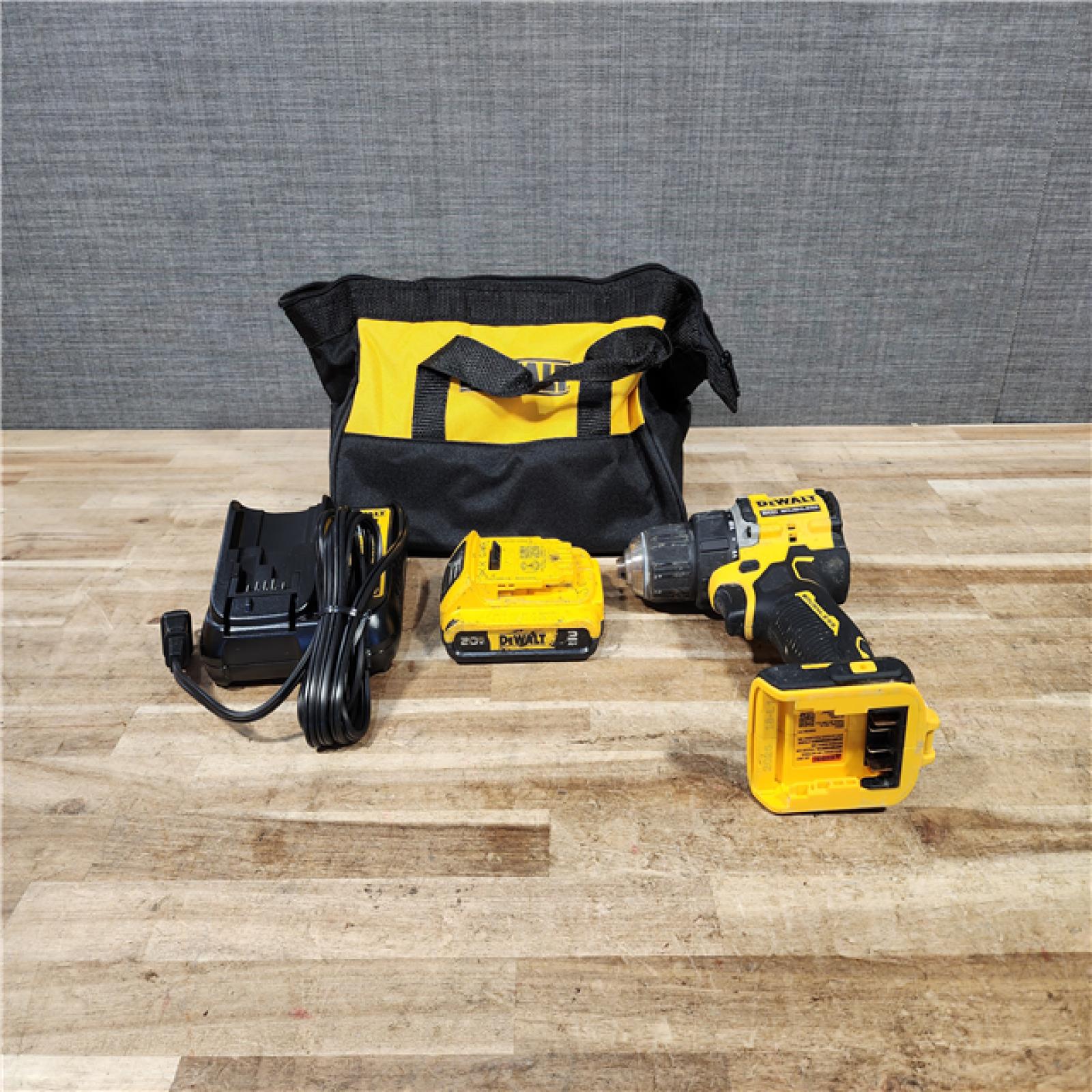 HOUSTON LOCATION - AS - IS DEWALT Atomic 20V Lithium-Ion Cordless Compact 1/2 in. Drill/Driver Kit