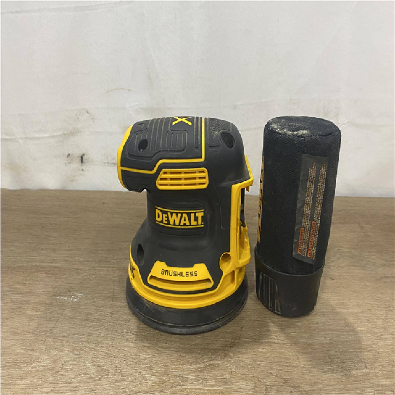 AS-IS DEWALT 20V MAX XR Cordless Brushless 5 in. Random Orbital Sander (Tool Only)