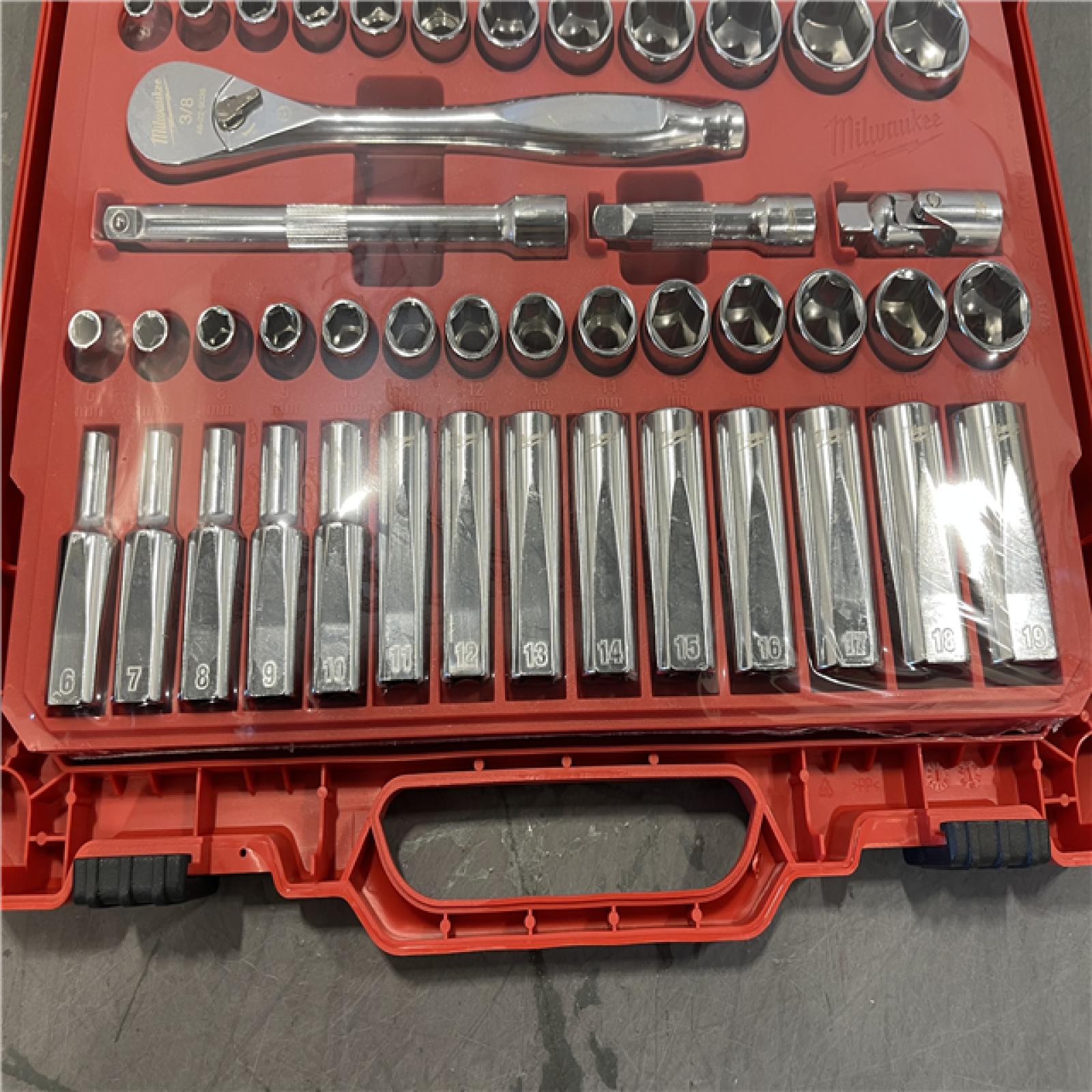 AS-IS - Milwaukee 3/8 in. Drive SAE/Metric Ratchet and Socket Mechanics Tool Set (56-Piece)