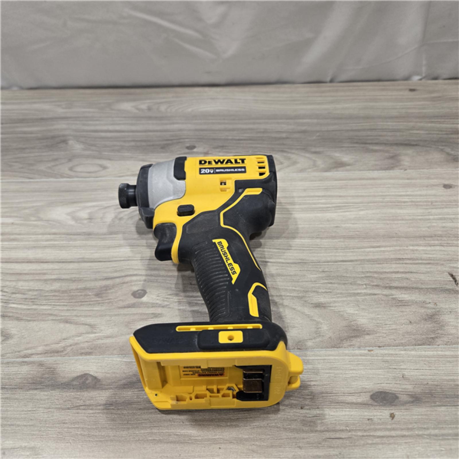 AS-IS DeWALT ATOMIC 20V MAX Cordless Compact Impact Driver Kit