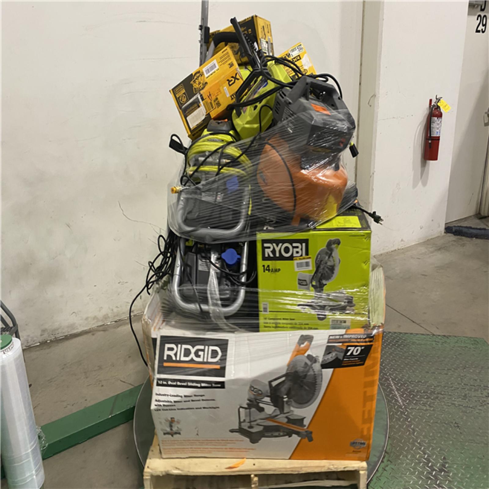 Dallas Location - As-Is Tool Pallet