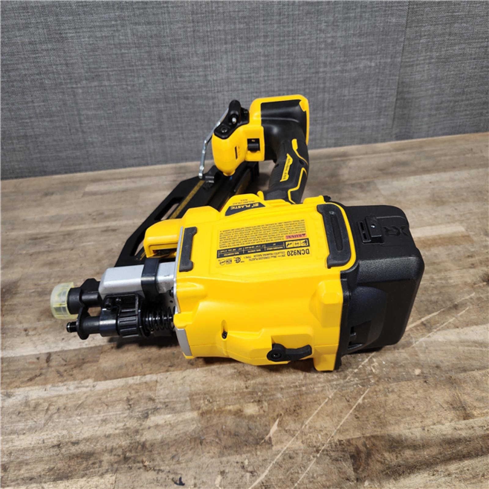 HOUSTON LOCATION - AS-IS DEWALT 20-Volt 21° Cordless Framing Nailer (Tool-Only)
