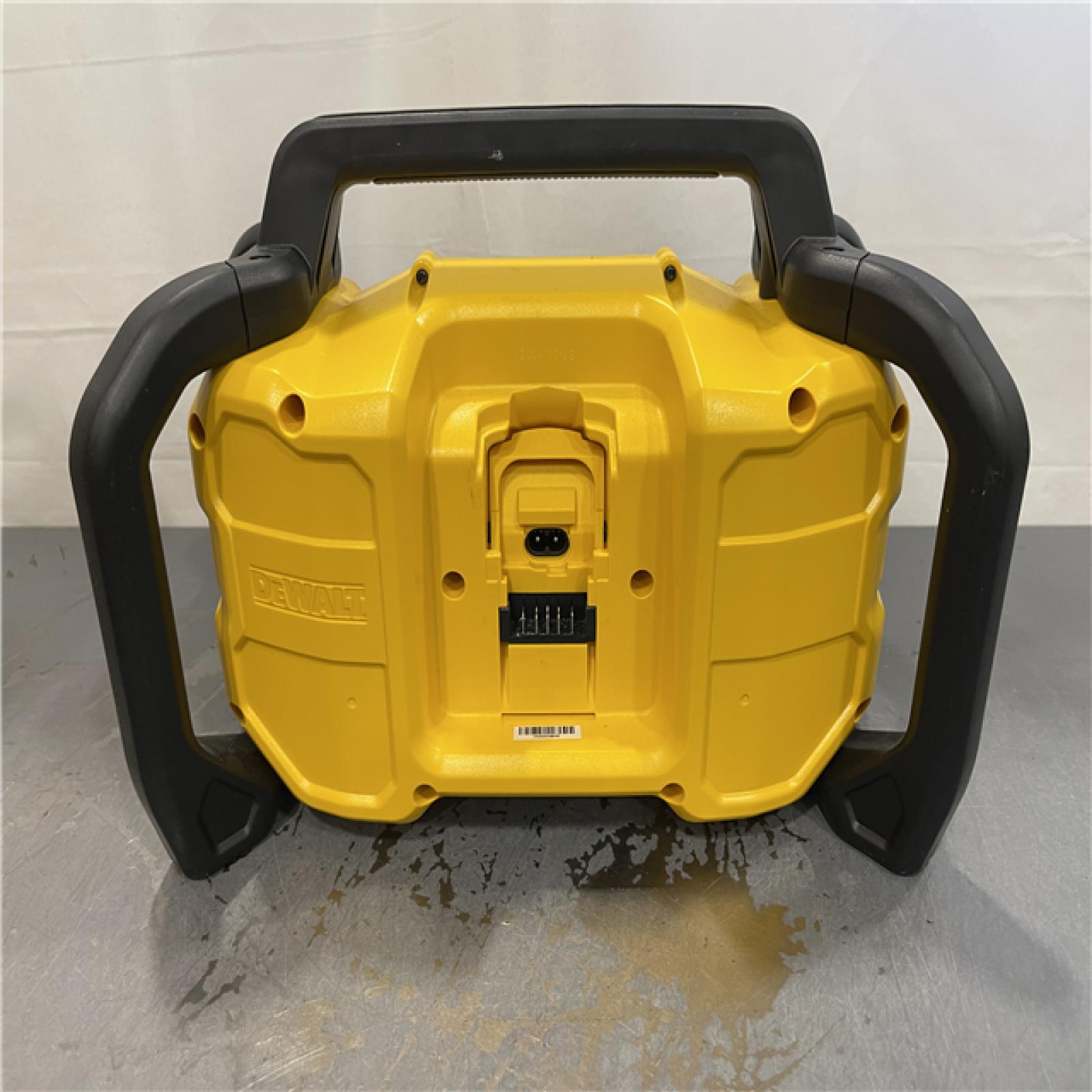 AS-IS - DeWalt 20V MAX Compact Cordless Bluetooth Radio