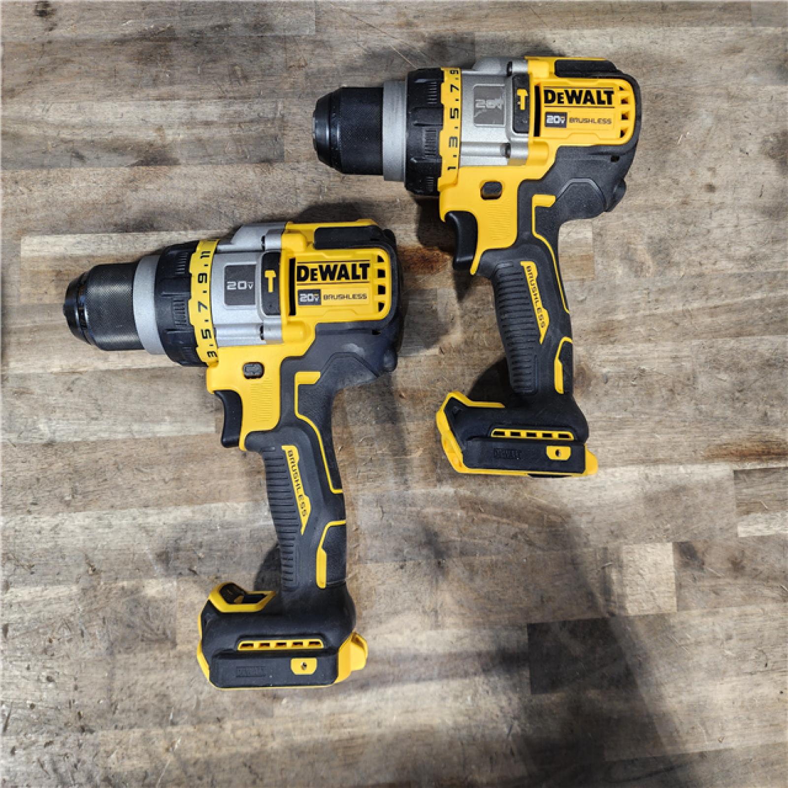 HOUSTON LOCATION - AS-IS DEWALT 2 TOOL COMBO KIT W/ (2) BATTERY & CHARGER